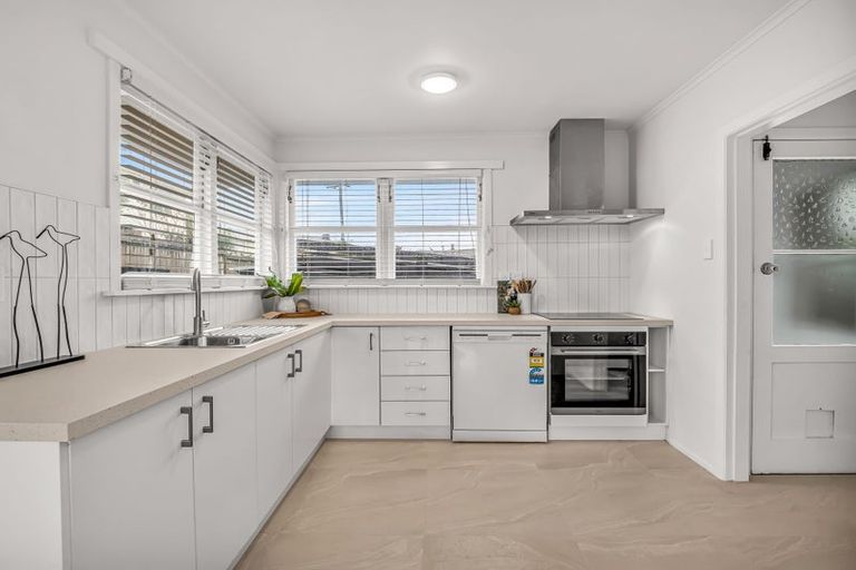 Photo of property in 107 Bellevue Road, Brookfield, Tauranga, 3110