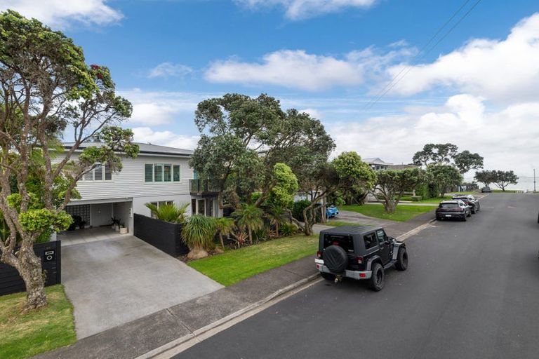 Photo of property in 24 Muritai Road, Milford, Auckland, 0620