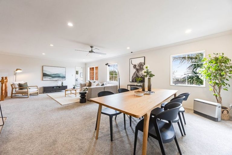 Photo of property in 54 Leafield Crescent, Henderson, Auckland, 0612