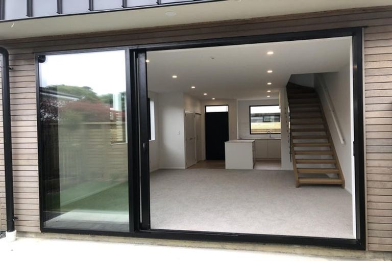 Photo of property in 1 Fancourt Street, Karori, Wellington, 6012