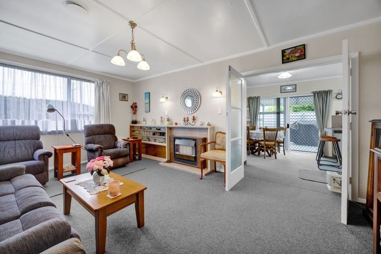 Photo of property in 240 Egmont Street, Patea, 4520