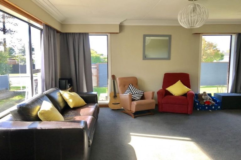 Photo of property in 76 Norwood Street, Newfield, Invercargill, 9812