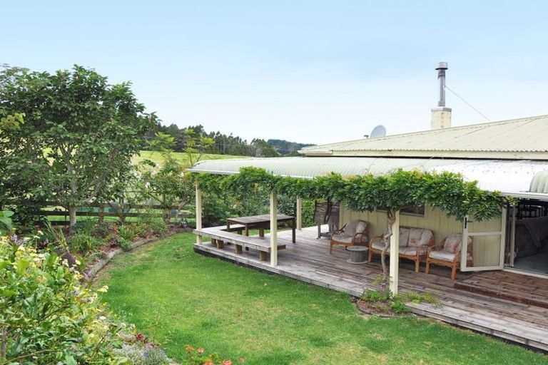 Photo of property in 256 Pakiri Road, Leigh, Warkworth, 0985