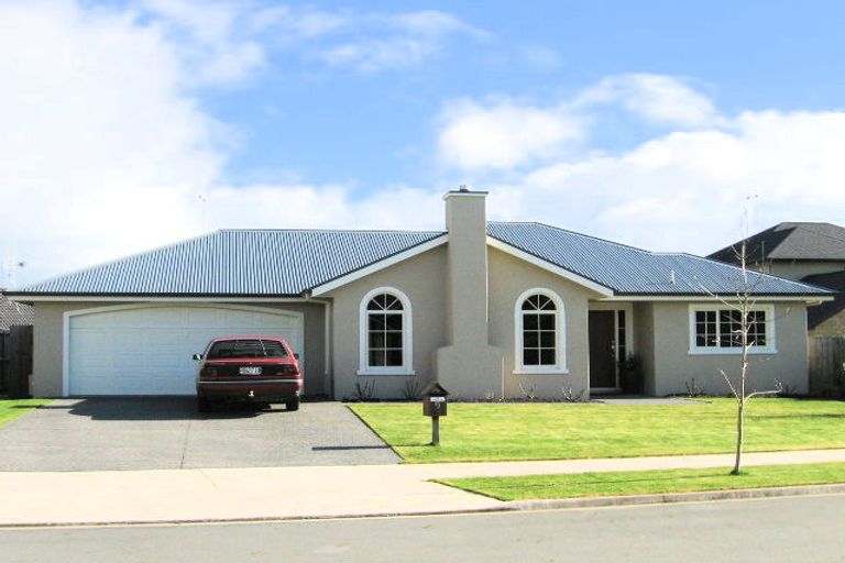 Photo of property in 5 Stratford Place, Huntington, Hamilton, 3210