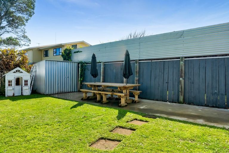 Photo of property in 24 Gardenia Avenue, Bell Block, New Plymouth, 4312