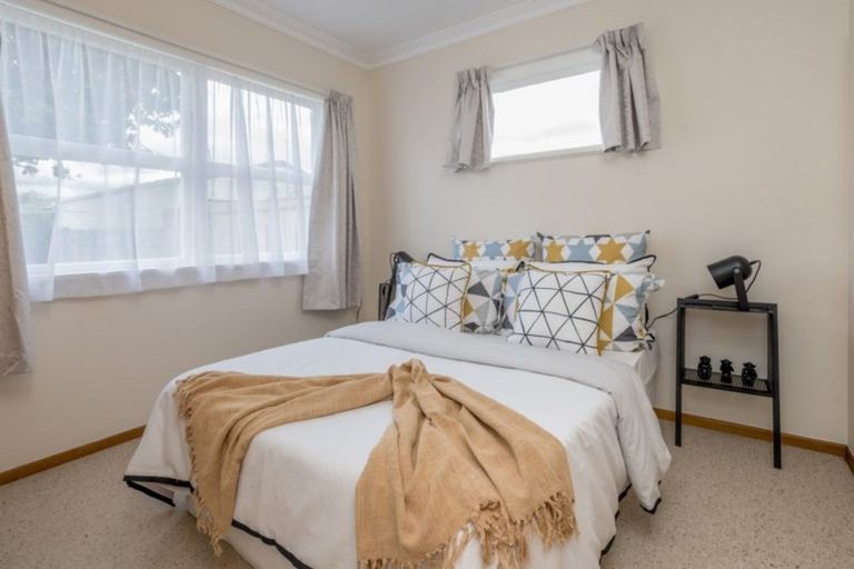 Photo of property in 8 Mersey Street, Levin, 5510