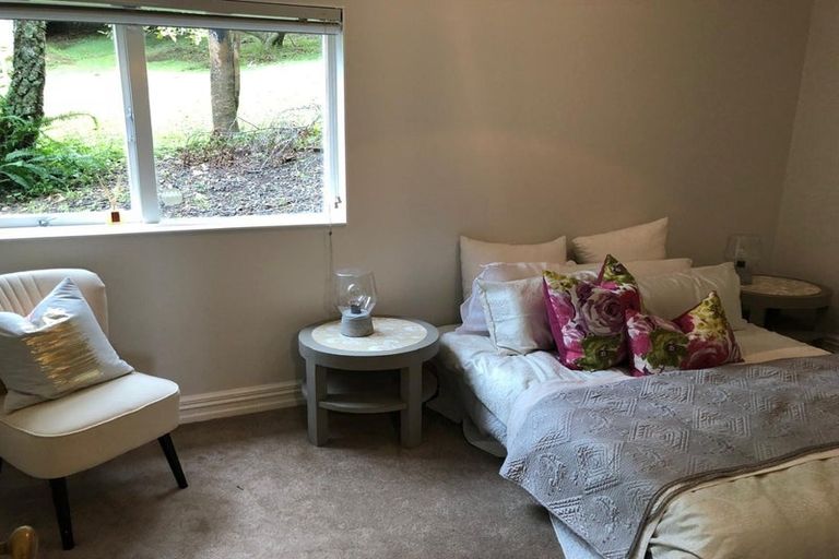 Photo of property in 25 Brigantine Drive, Beach Haven, Auckland, 0626