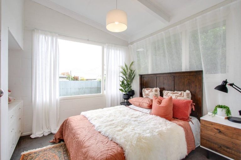 Photo of property in 2/204a Park Road South, Akina, Hastings, 4122