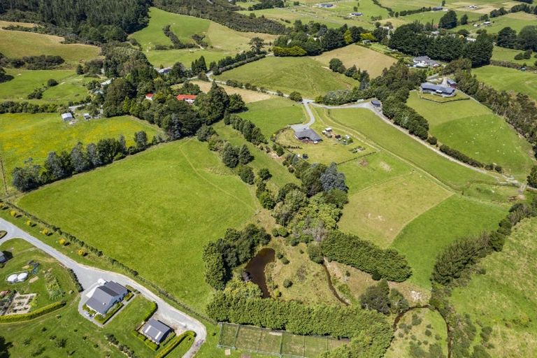 Photo of property in 229 Marchant Road, Kaitoke, Upper Hutt, 5018