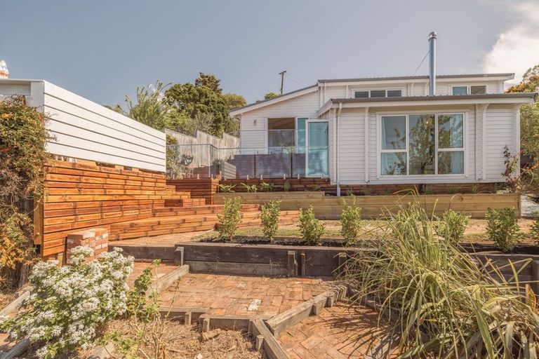 Photo of property in 3 Mortens Lane, Mount Pleasant, Christchurch, 8081