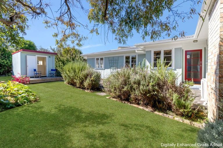 Photo of property in 45 Victoria Avenue, Waiuku, 2123