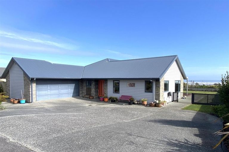 Photo of property in 22 Karoro Place, Karoro, Greymouth, 7805