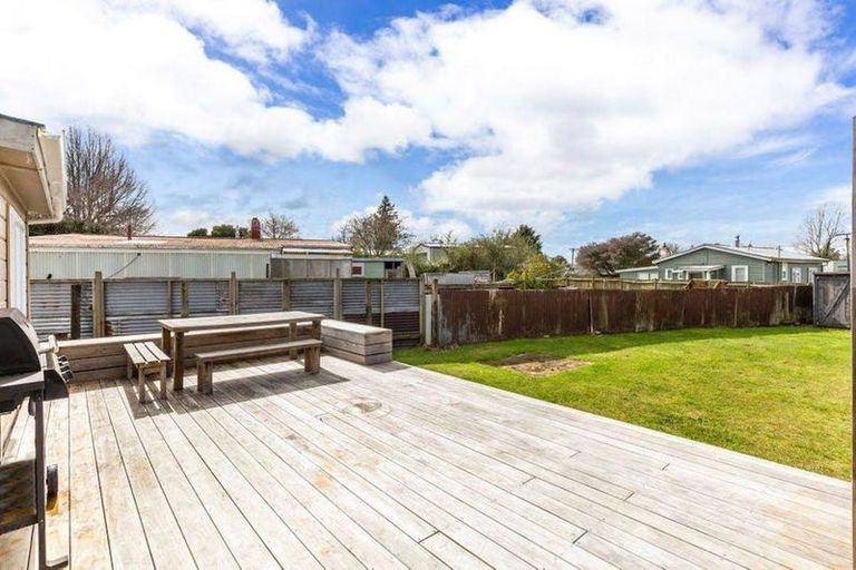 Photo of property in 52 Rangatira Drive, Mangakino, 3421