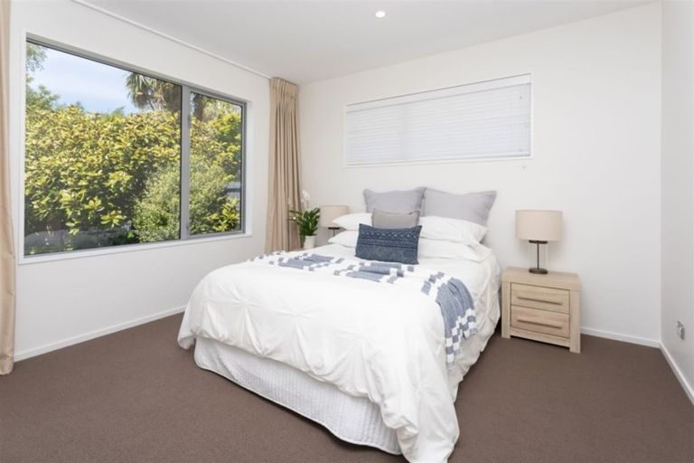 Photo of property in 14 Garreg Road, Fendalton, Christchurch, 8052