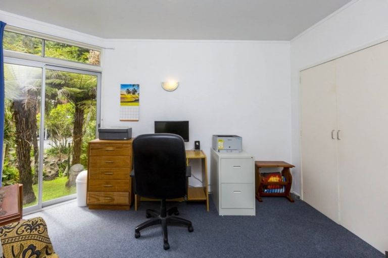 Photo of property in 81 Kamahi Street, Stokes Valley, Lower Hutt, 5019