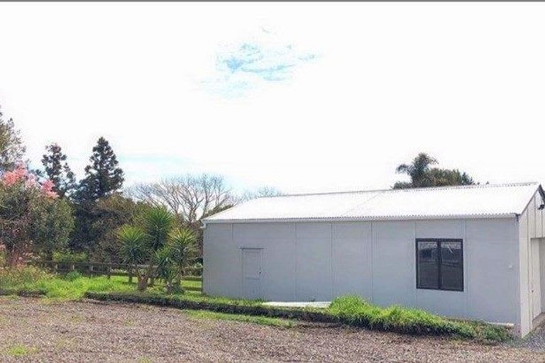 Photo of property in 27 Kath Henry Lane, Drury, 2113