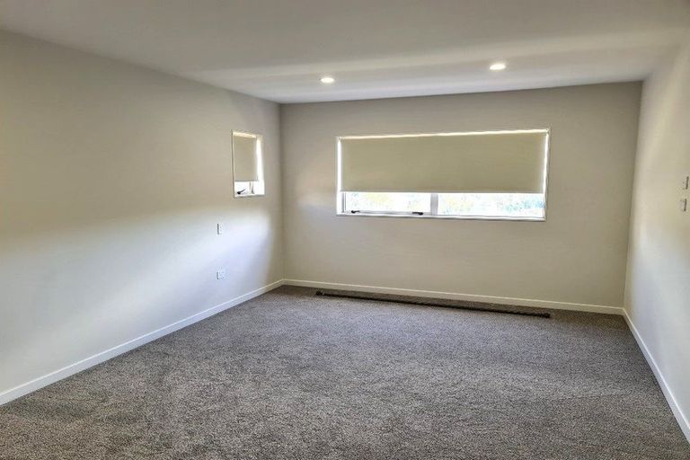 Photo of property in 17c Balmain Road, Birkenhead, Auckland, 0626