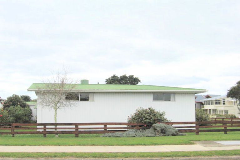 Photo of property in 193 Cook Drive, Whitianga, 3510