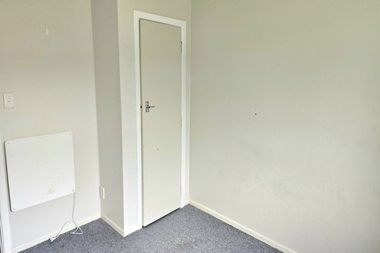 Photo of property in 1/52 Cruickshank Road, Clouston Park, Upper Hutt, 5018