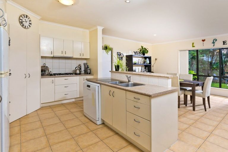 Photo of property in 37 Nautilus Drive, Gulf Harbour, Whangaparaoa, 0930