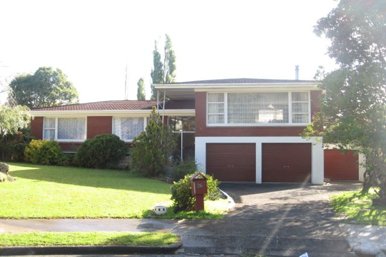 Photo of property in 26 Kahurangi Place, Hillpark, Auckland, 2102