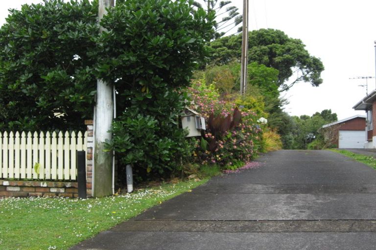 Photo of property in 4 Ridgemount Rise, Mangere Bridge, Auckland, 2022