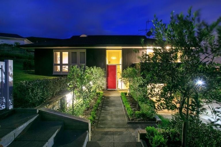 Photo of property in 50 Fowler Street, Northcote, Auckland, 0627