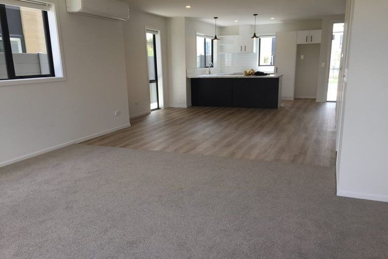 Photo of property in 27 Pipi Place, Levin, 5510