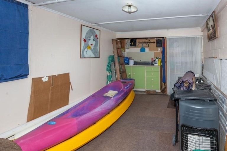 Photo of property in 107 Chartwell Avenue, Whangamata, 3620