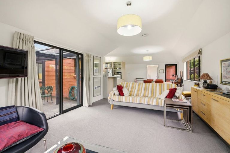 Photo of property in 1/3 Karitane Drive, Cashmere, Christchurch, 8022