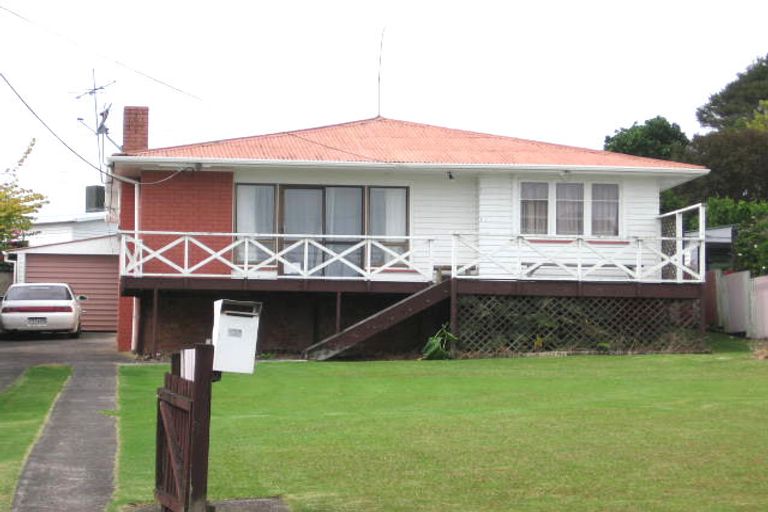 Photo of property in 133 Flanshaw Road, Te Atatu South, Auckland, 0610