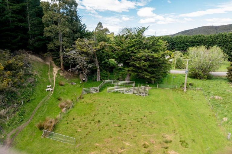 Photo of property in 292 Waipori Falls Road, Berwick, Outram, 9073