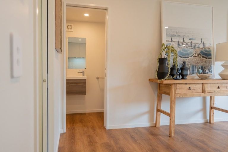 Photo of property in 1/27 Linwood Avenue, Linwood, Christchurch, 8011