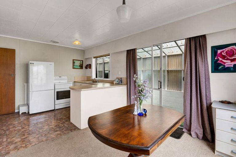 Photo of property in 2/6 Webster Street, Westown, New Plymouth, 4310