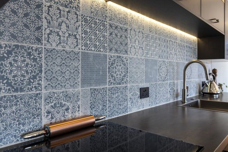 Photo of property in 5 Taranaki Street, Picton, 7220