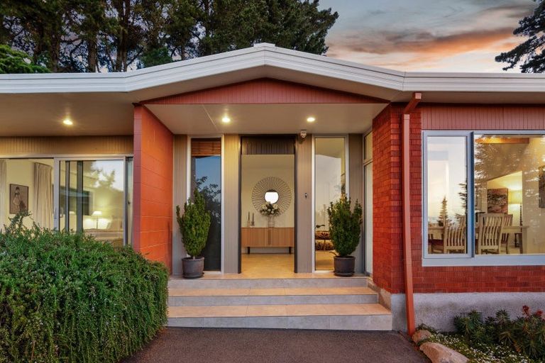 Photo of property in 831 Cashmere Road, Halswell, Christchurch, 8025