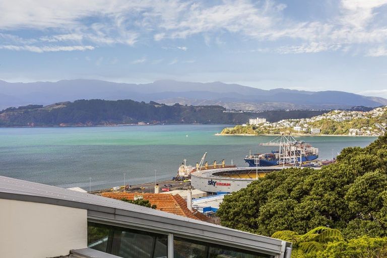 Photo of property in 11 Wade Street, Wadestown, Wellington, 6012