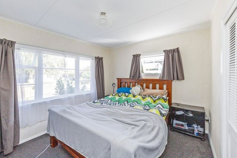 Photo of property in 8 Galway Avenue, Hokowhitu, Palmerston North, 4410