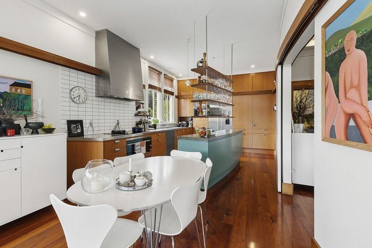 Photo of property in 66 Upland Road, Kelburn, Wellington, 6012