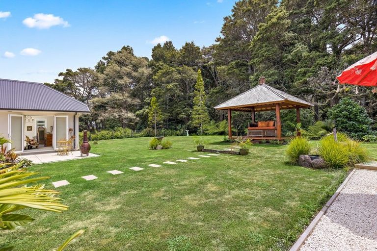 Photo of property in 28 Awanui Crescent, Matakana, Warkworth, 0985
