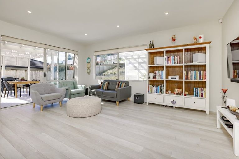 Photo of property in 6 Doidge Street, Beachlands, Auckland, 2018