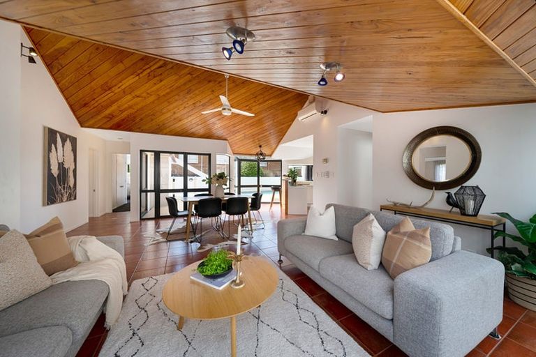 Photo of property in 20 Taitua Drive, Te Atatu South, Auckland, 0610