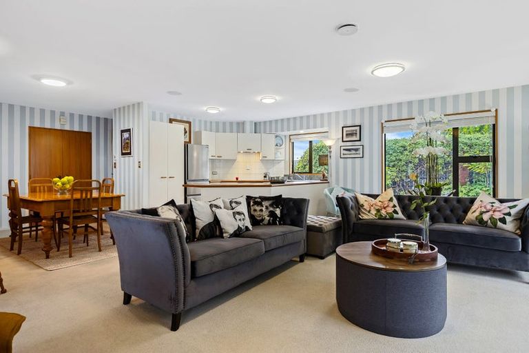 Photo of property in 21 Mona Square, Ashburton, 7700