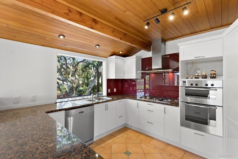 Photo of property in 11 Park Rise, Campbells Bay, Auckland, 0630