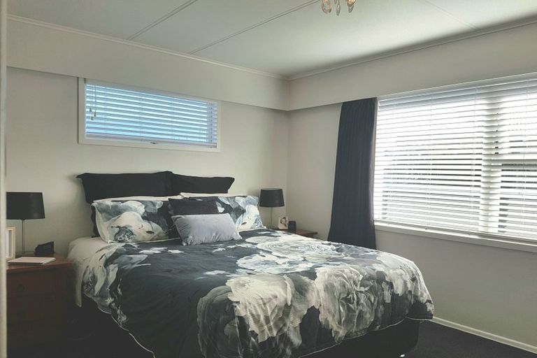 Photo of property in 15 Trelawney Road, Wainuiomata, Lower Hutt, 5014