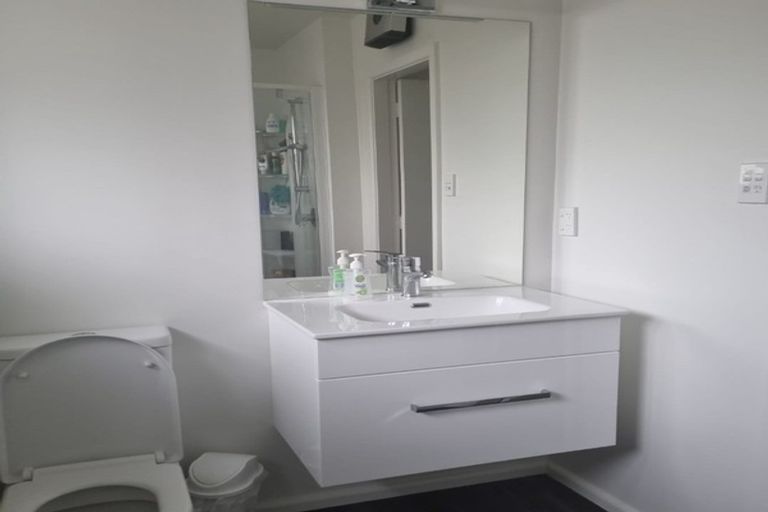 Photo of property in 3a Farnham Place, Ilam, Christchurch, 8041