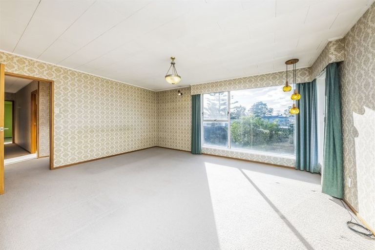 Photo of property in 3 Crampton Place, Manurewa, Auckland, 2102