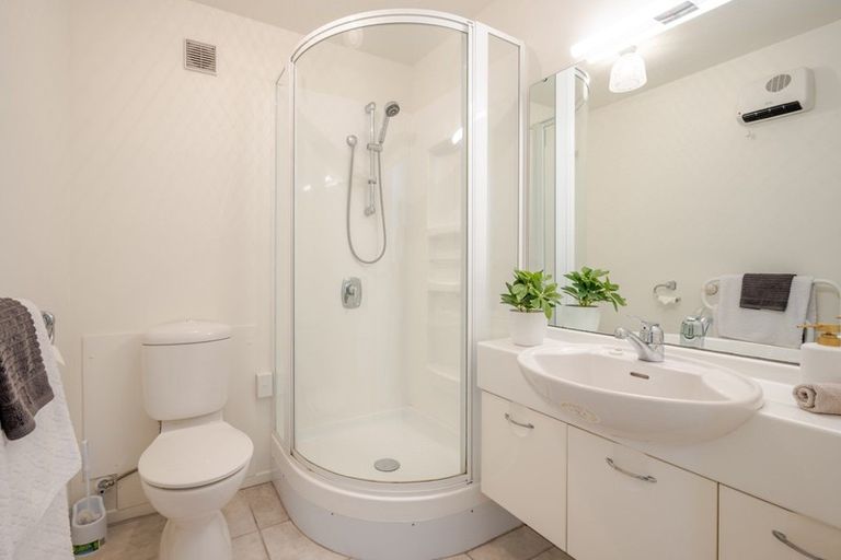 Photo of property in 1 Overdale Drive, Cashmere, Christchurch, 8022