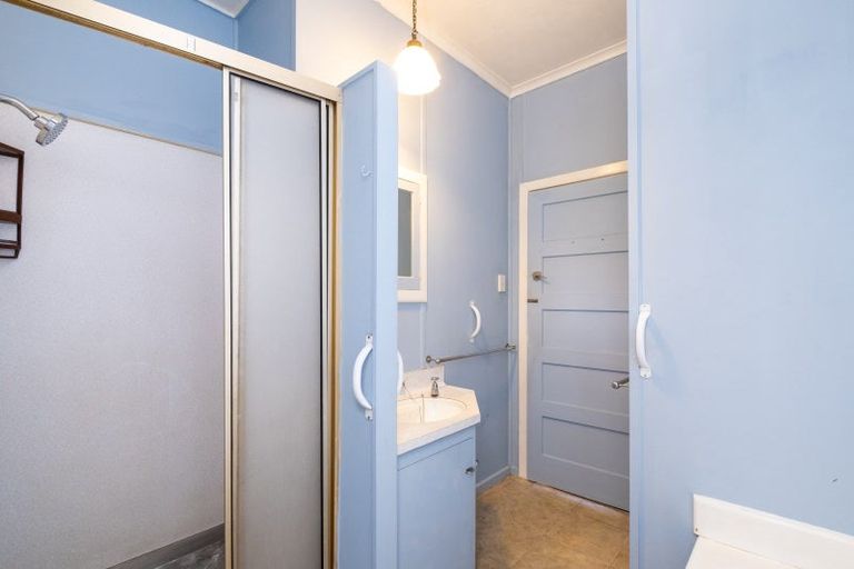 Photo of property in 18 Guys Hill Road, Hospital Hill, Napier, 4110