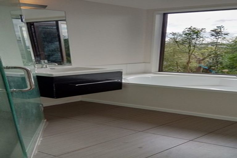 Photo of property in 100 Soleares Avenue, Mount Pleasant, Christchurch, 8081